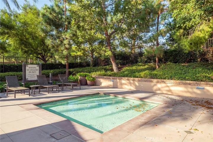 104 Pendant 43, Irvine, California 92620