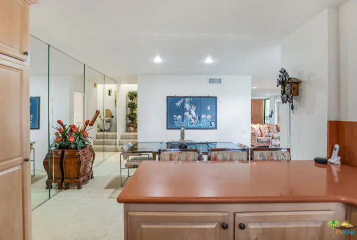 2521 N Whitewater Club Drive B, Palm Springs, California 92262