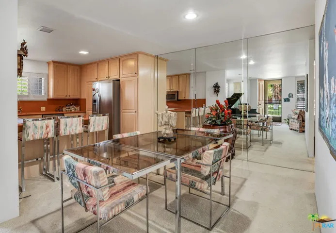 2521 N Whitewater Club Drive B, Palm Springs, California 92262