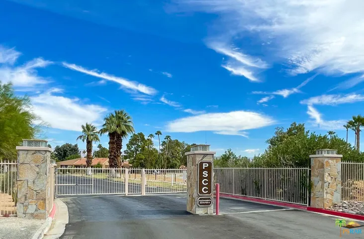 2521 N Whitewater Club Drive B, Palm Springs, California 92262