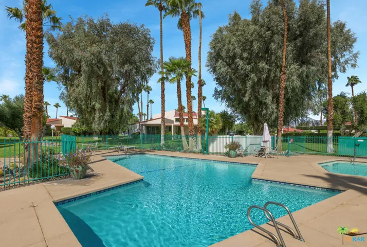 2521 N Whitewater Club Drive B, Palm Springs, California 92262