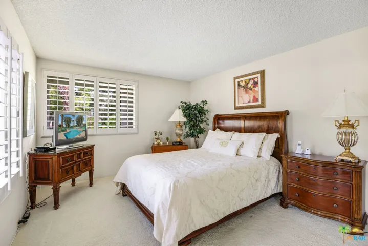 2521 N Whitewater Club Drive B, Palm Springs, California 92262