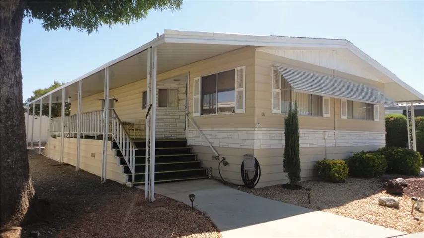 Welcome Home to Sun City Mobile Estates #48