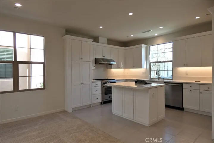 139 Anthology, Irvine, California 92618