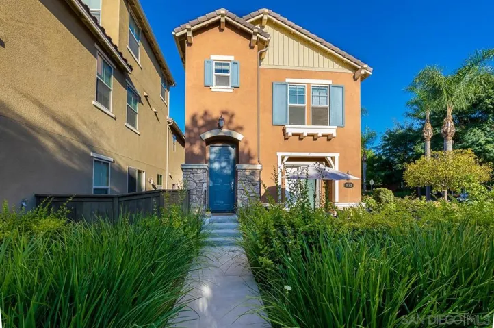 1872 Khaki, Chula Vista, California 91913