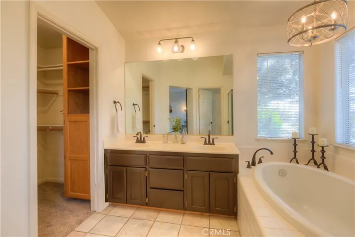 9 Patches Drive, Chico, California 95928