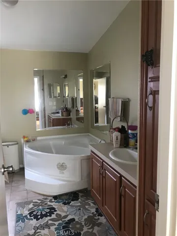 25091 Camino Del Norte, Barstow, California 92311