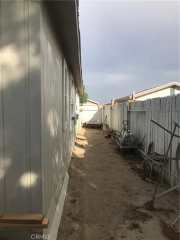 25091 Camino Del Norte, Barstow, California 92311