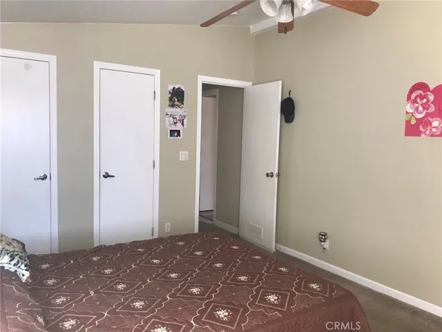 25091 Camino Del Norte, Barstow, California 92311