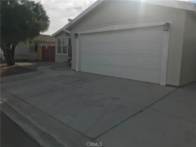 25091 Camino Del Norte, Barstow, California 92311