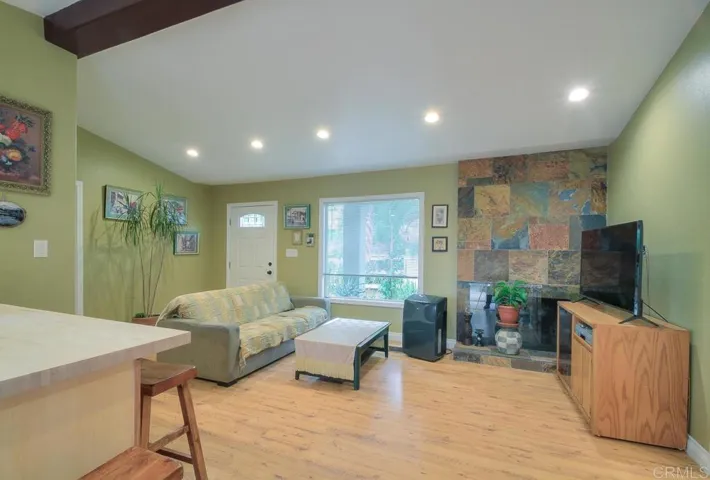 588 Estrelita Drive, Vista, California 92084