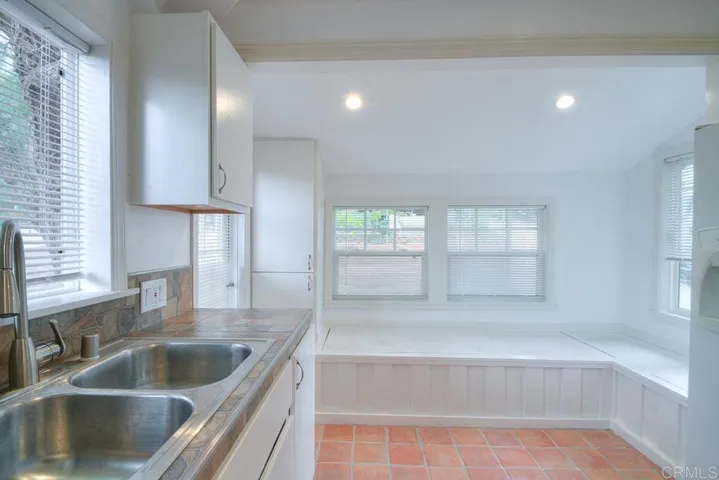 588 Estrelita Drive, Vista, California 92084