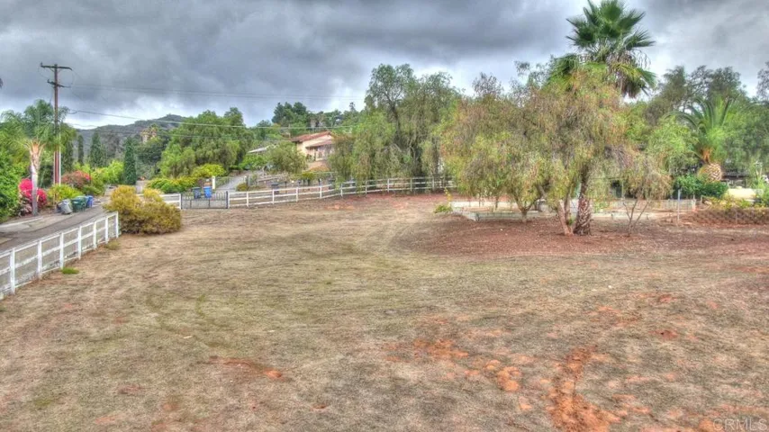 588 Estrelita Drive, Vista, California 92084