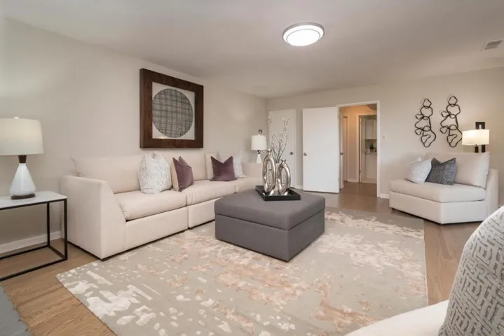 , Hillsborough, California 94010