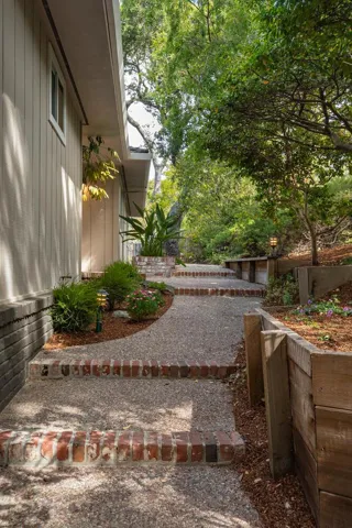 , Hillsborough, California 94010