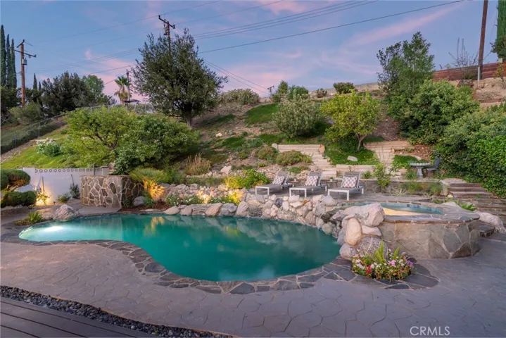 5468 Ruthwood Drive, Calabasas, California 91302