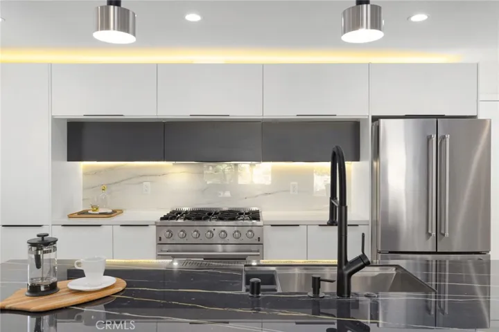 Flush Utility Sink w/Kitchen aid series 6 appliances