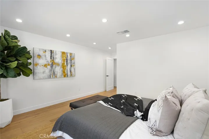 5468 Ruthwood Drive, Calabasas, California 91302