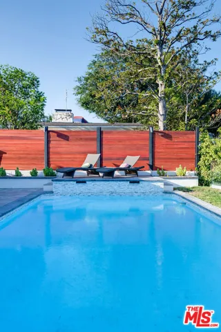 15517 Briarwood Drive, Sherman Oaks, California 91403