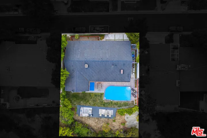 15517 Briarwood Drive, Sherman Oaks, California 91403