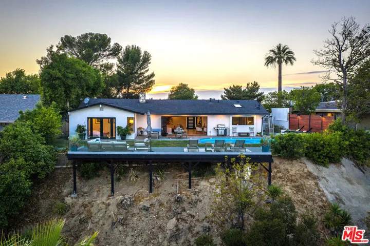 15517 Briarwood Drive, Sherman Oaks, California 91403