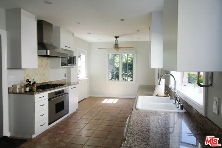 922 S Sierra Bonita Avenue, Los Angeles, California 90036