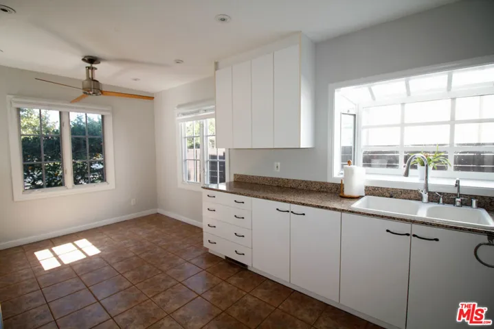 922 S Sierra Bonita Avenue, Los Angeles, California 90036