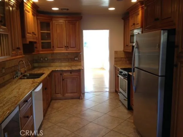 17901 Califa Street, Encino, California 91316