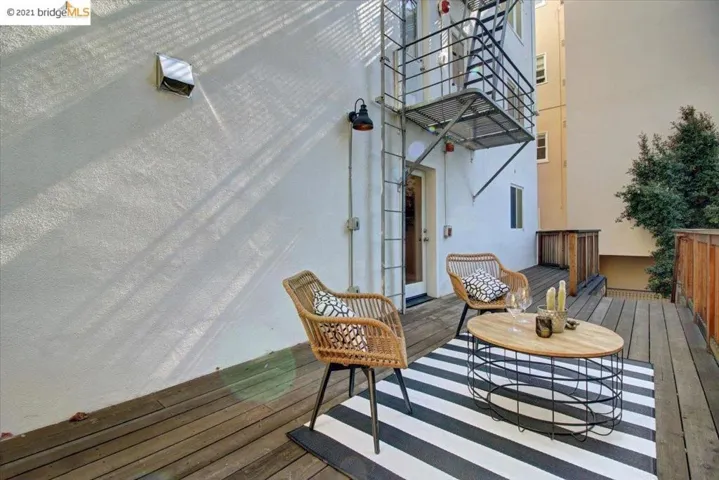 30 Domingo Ave 7, Berkeley, California 94705-2447