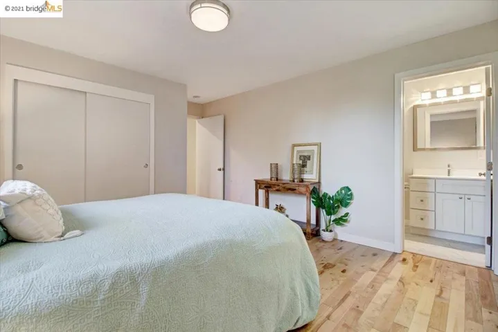 30 Domingo Ave 7, Berkeley, California 94705-2447