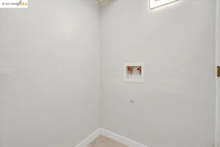 30 Domingo Ave 7, Berkeley, California 94705-2447