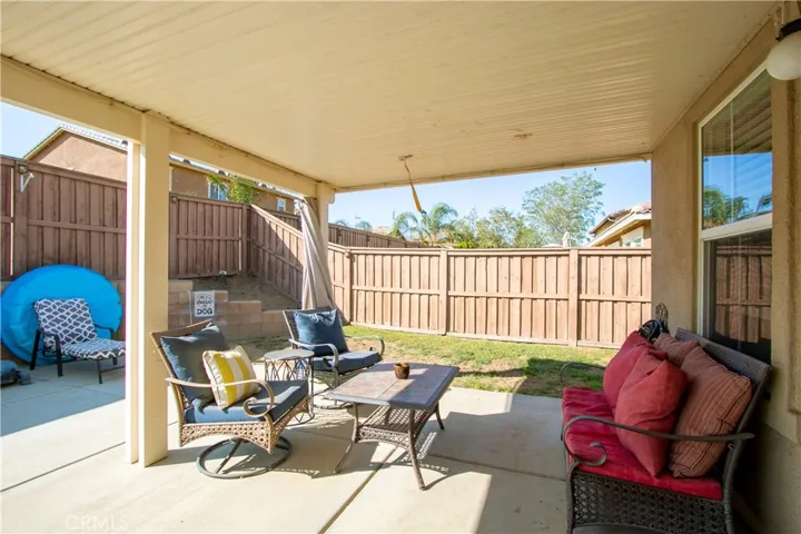 684 Julian Avenue, San Jacinto, California 92582