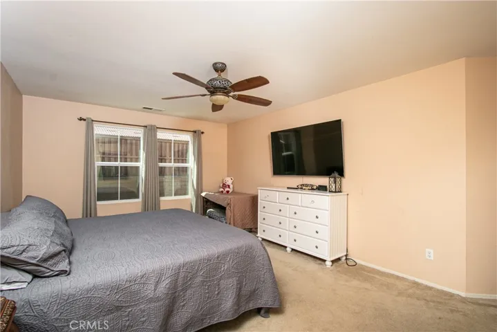 684 Julian Avenue, San Jacinto, California 92582