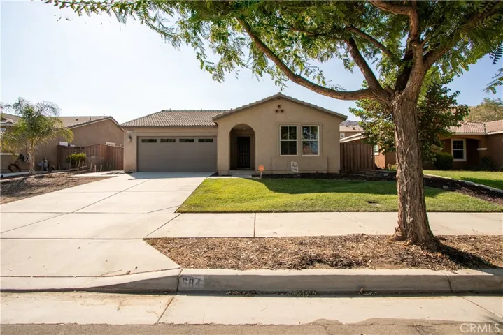 684 Julian Avenue, San Jacinto, California 92582
