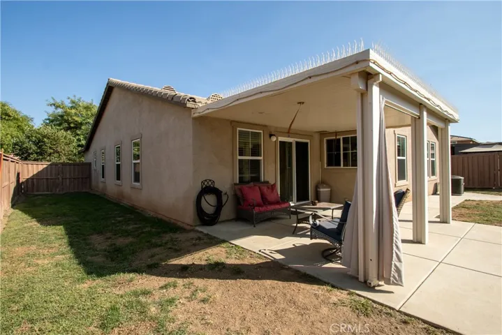 684 Julian Avenue, San Jacinto, California 92582