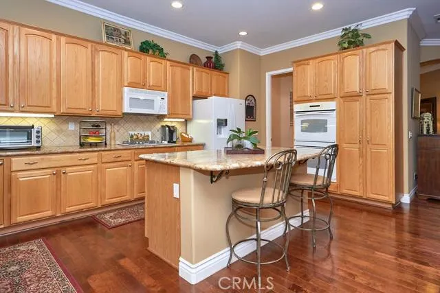 11054 Rockaway Glen Road, Apple Valley, California 92308