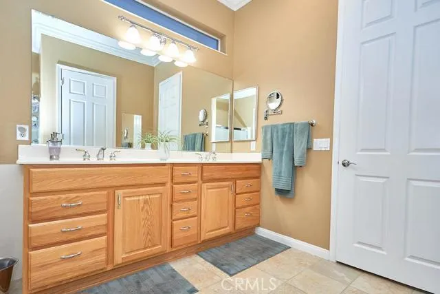 11054 Rockaway Glen Road, Apple Valley, California 92308