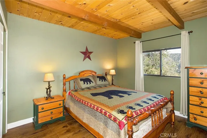 1921 Pioneer Way, Pine Mountain Club, California 93222