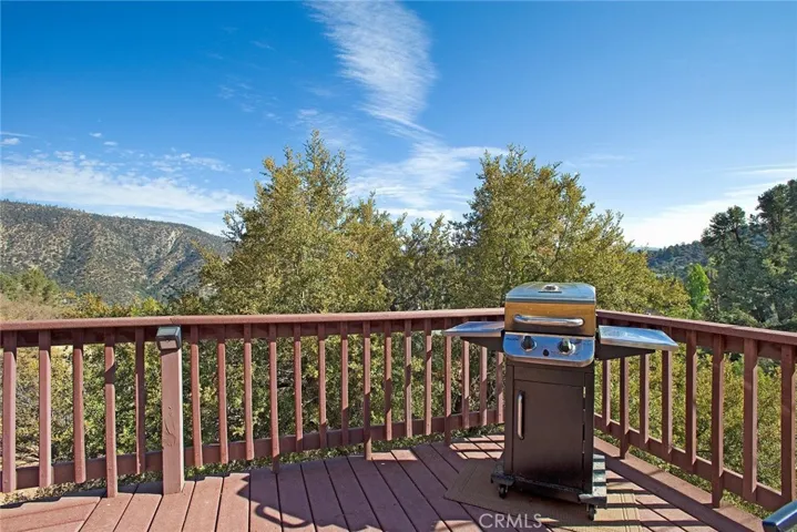 1921 Pioneer Way, Pine Mountain Club, California 93222