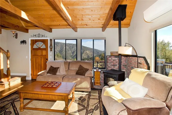 1921 Pioneer Way, Pine Mountain Club, California 93222