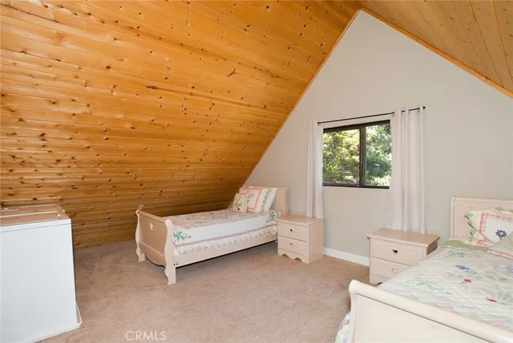 1921 Pioneer Way, Pine Mountain Club, California 93222