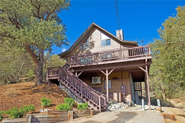 1921 Pioneer Way, Pine Mountain Club, California 93222