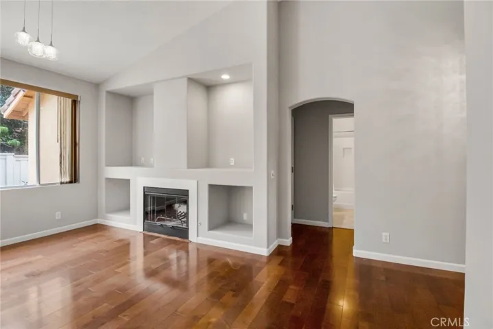 16 La Ronda, Irvine, California 92606