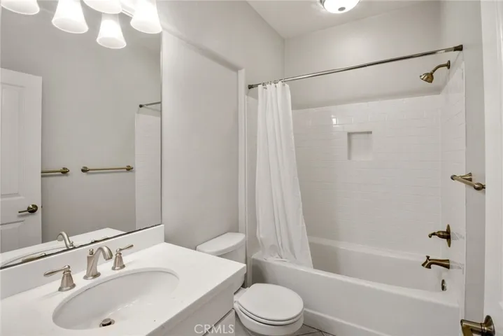16 La Ronda, Irvine, California 92606