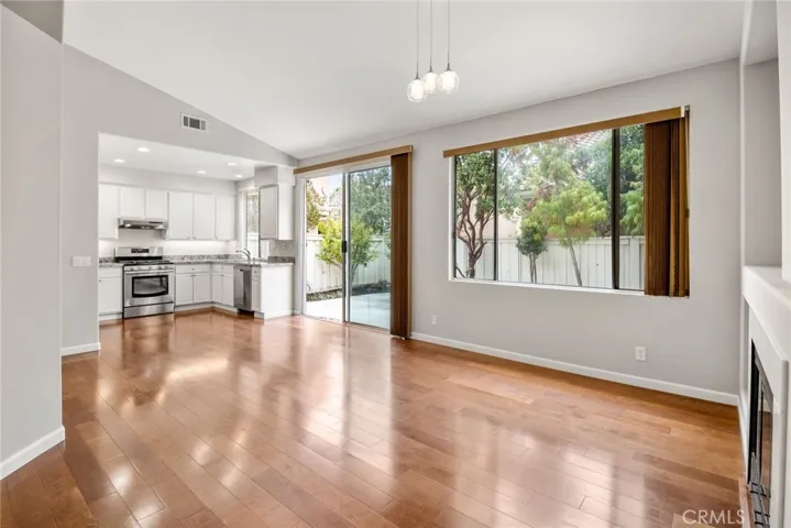 16 La Ronda, Irvine, California 92606