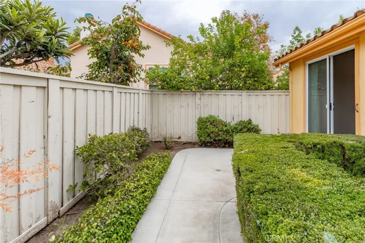 16 La Ronda, Irvine, California 92606