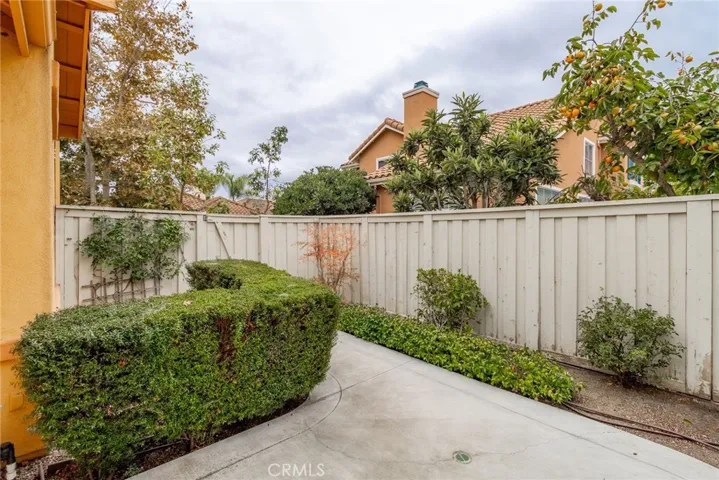 16 La Ronda, Irvine, California 92606