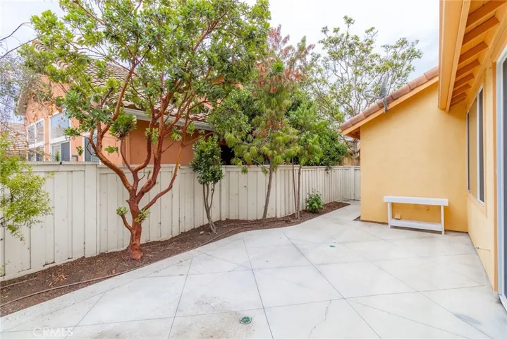 16 La Ronda, Irvine, California 92606