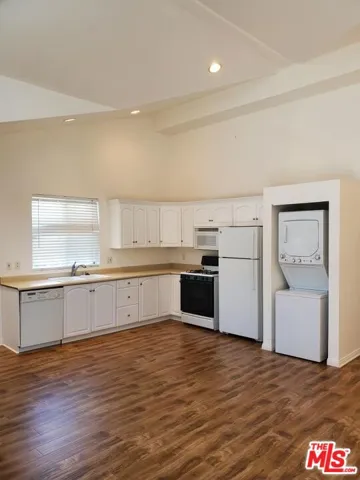 15 Westwind Street B, Marina Del Rey, California 90292