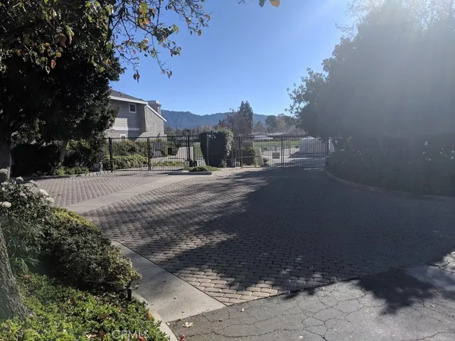 23117 Kimmore, Valencia, California 91355